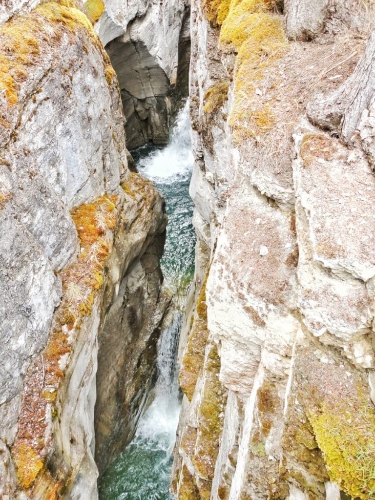 Maligne Canyon-The Hike