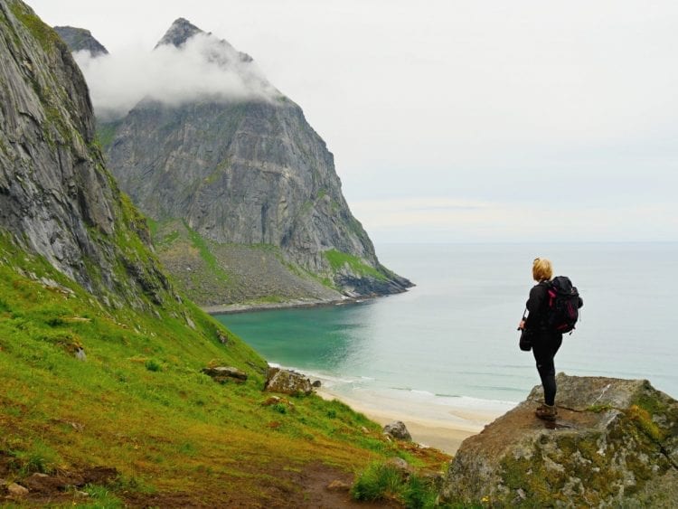 De Lofoten-Kvalvika Beach