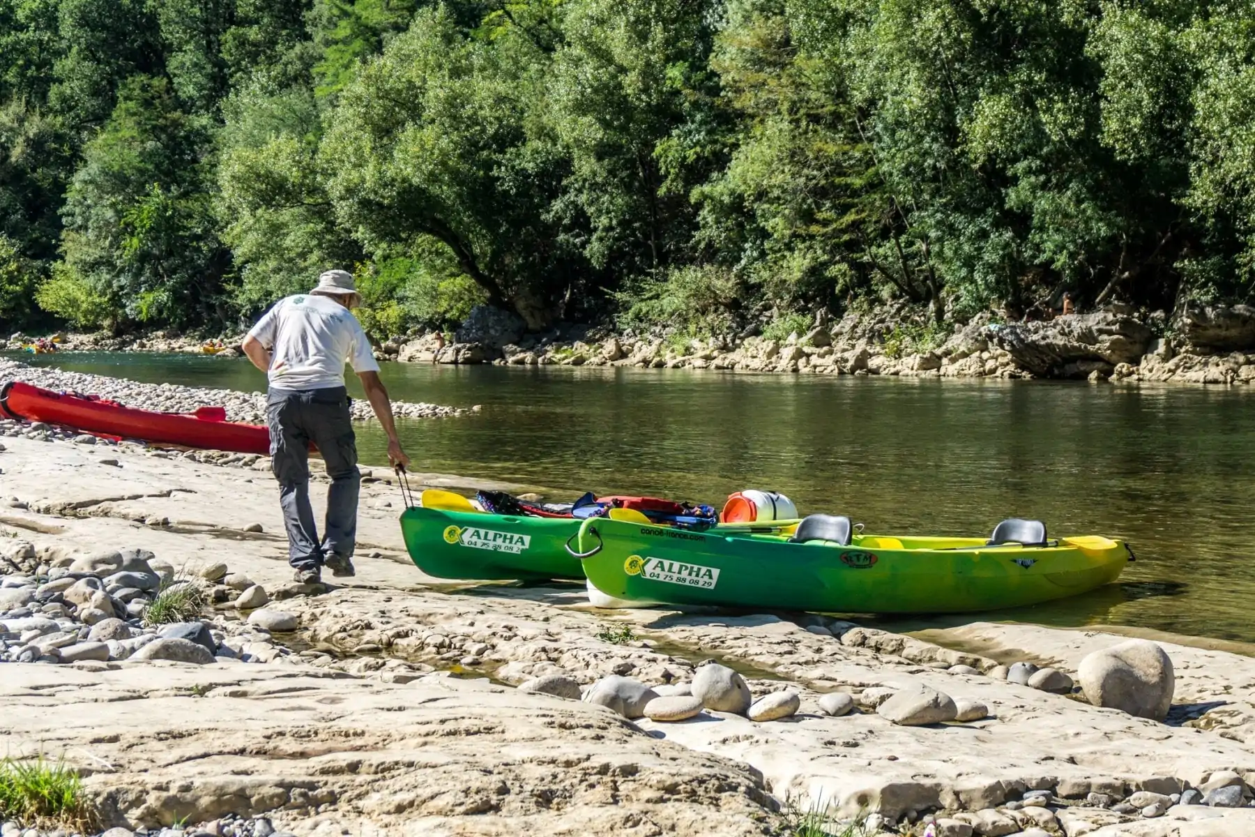 Kanoën in de Ardèche 2