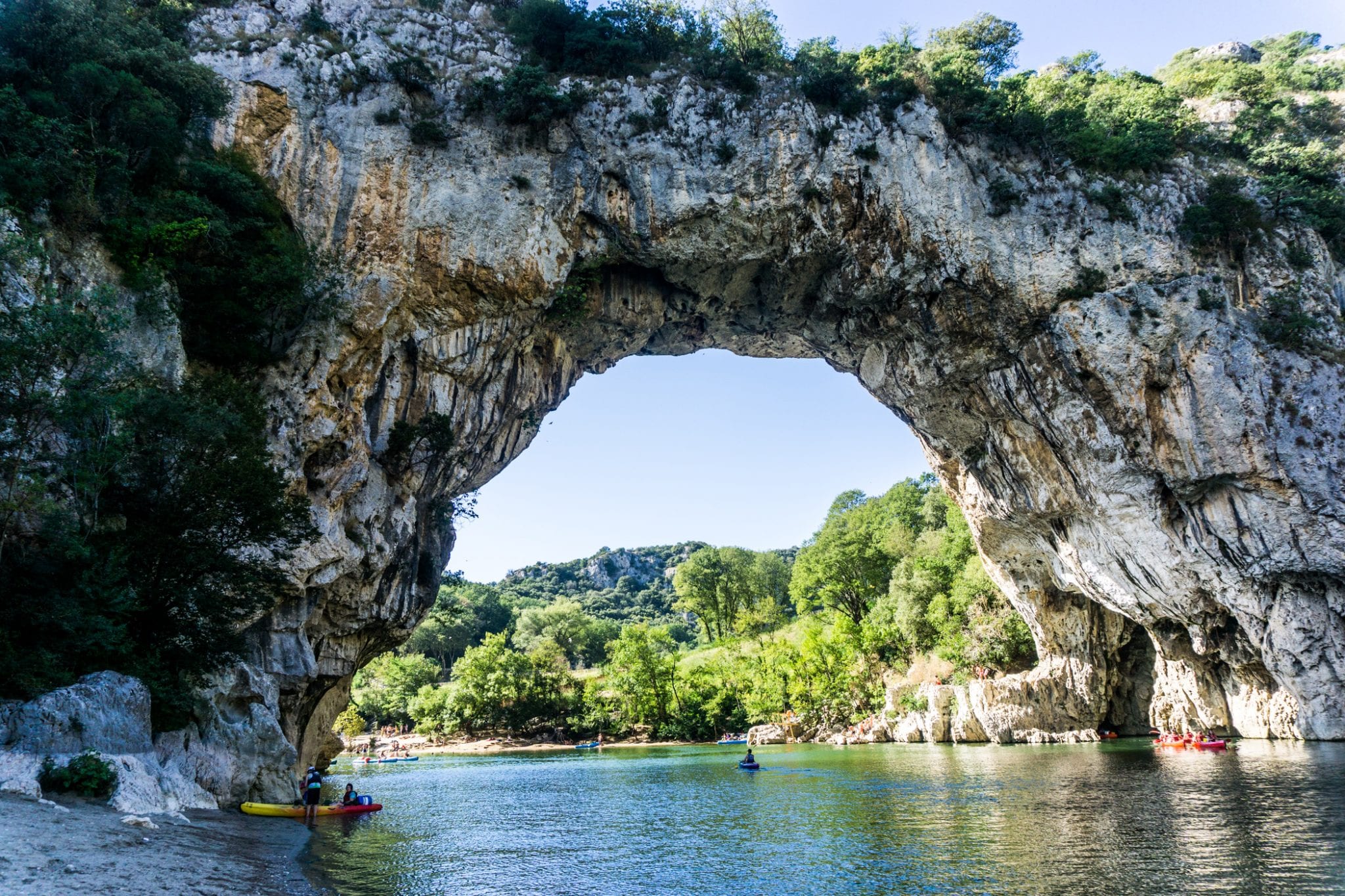 Prachtig kanoën in de Ardèche door de gorges | The Hike