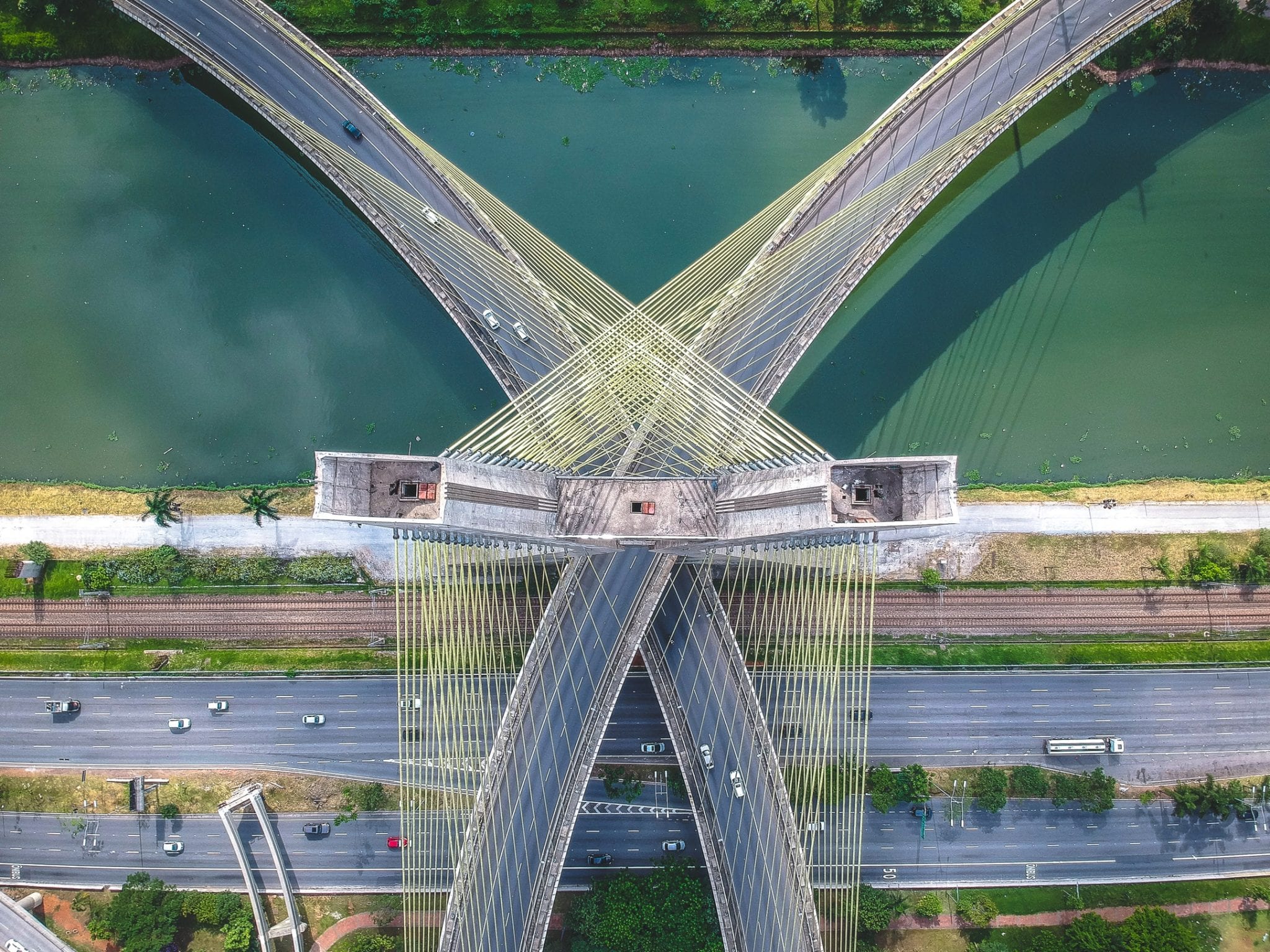 fotograferen met een drone brug