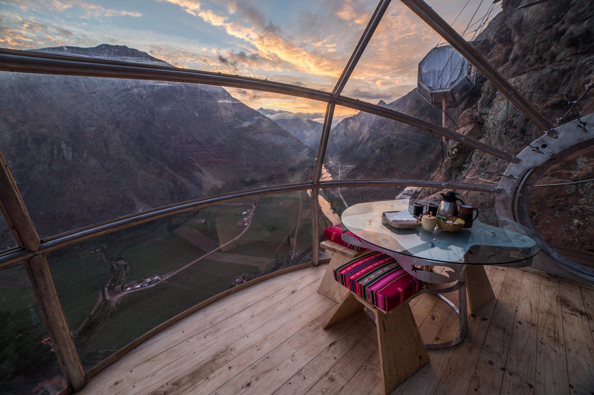 Natuur Airbnb's Skylodge