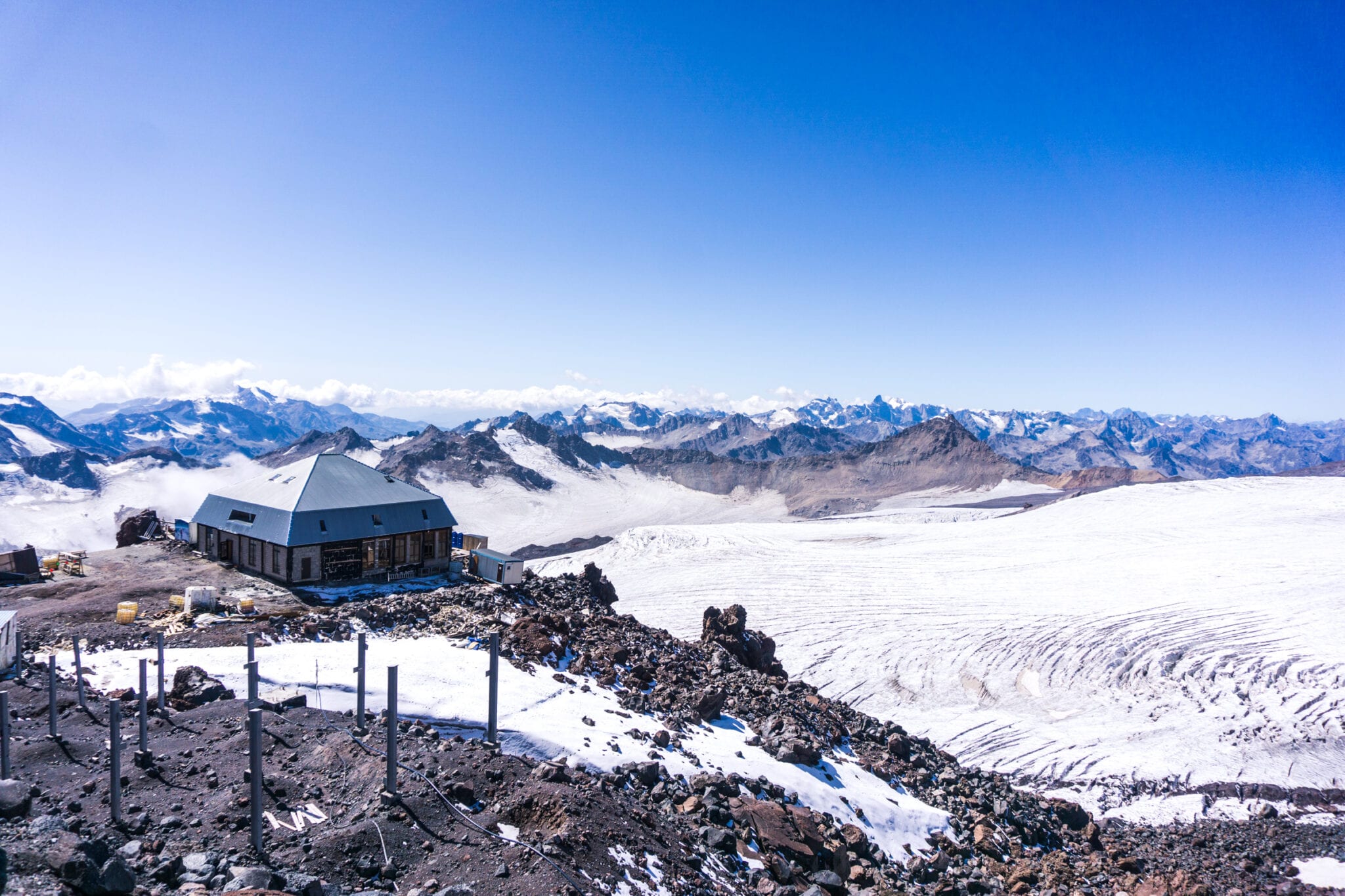 Heart of Elbrus hut hotel