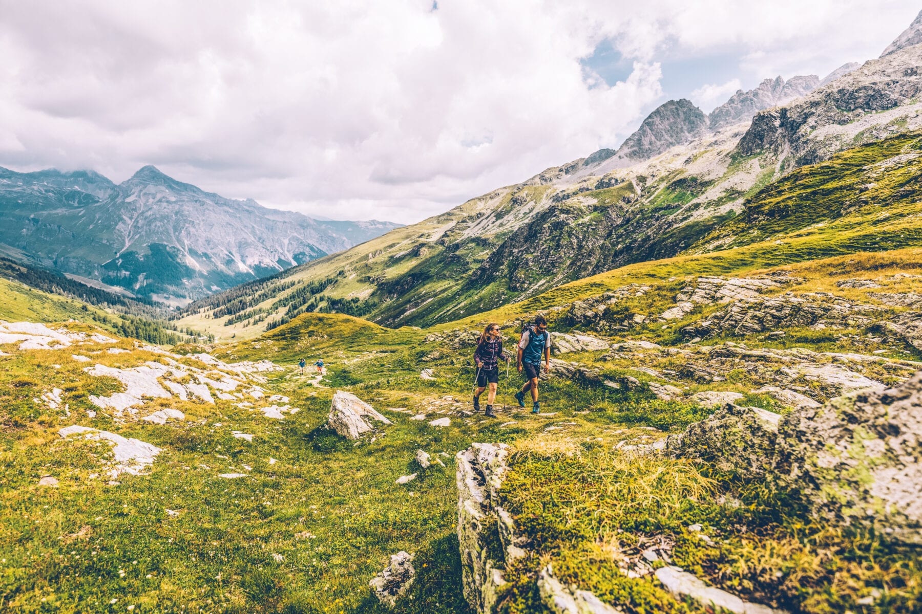 Bergsportdag Switzerland Summer: Spluegen, Wanderer