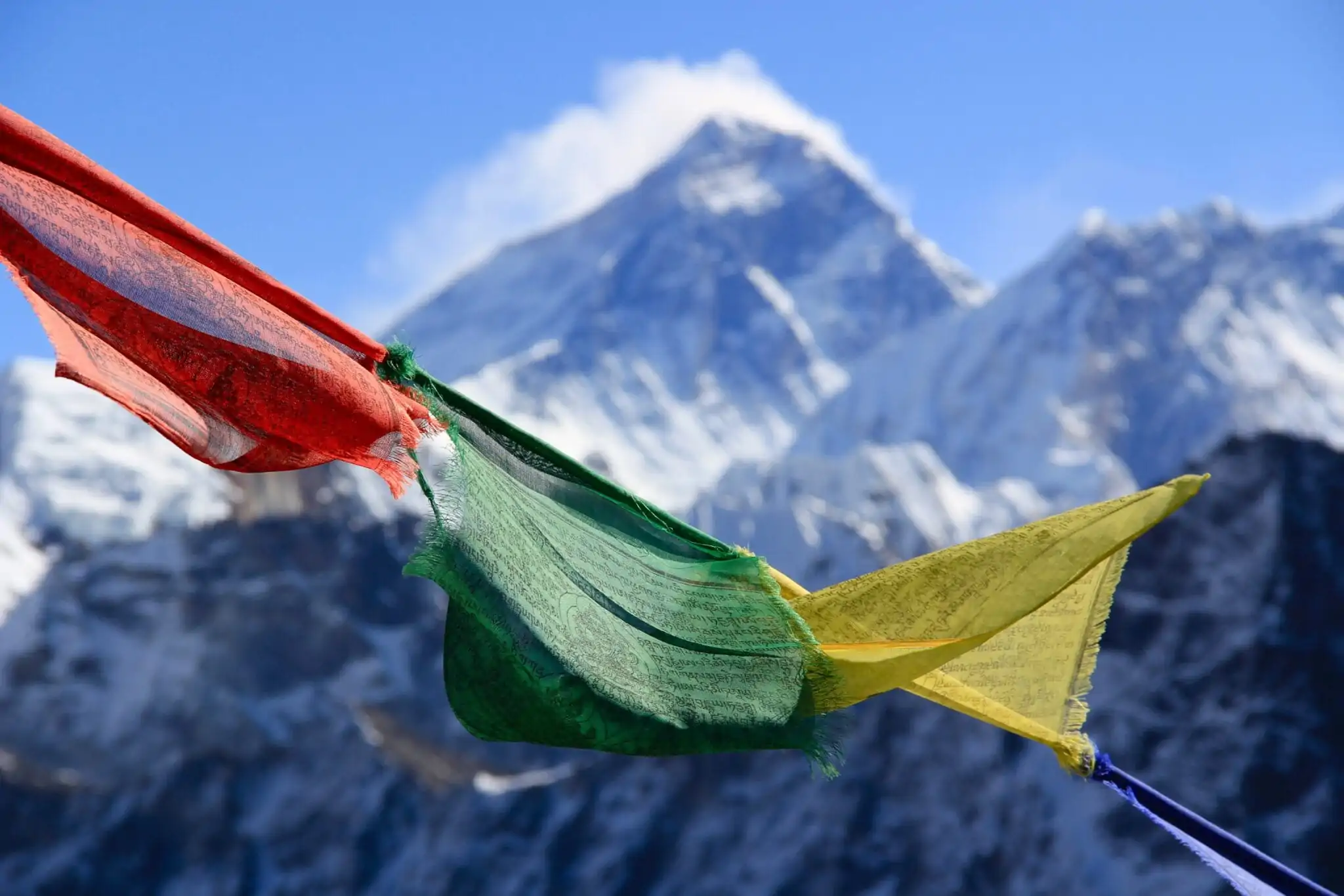 Noordzijde Mount Everest Nepalese vlag