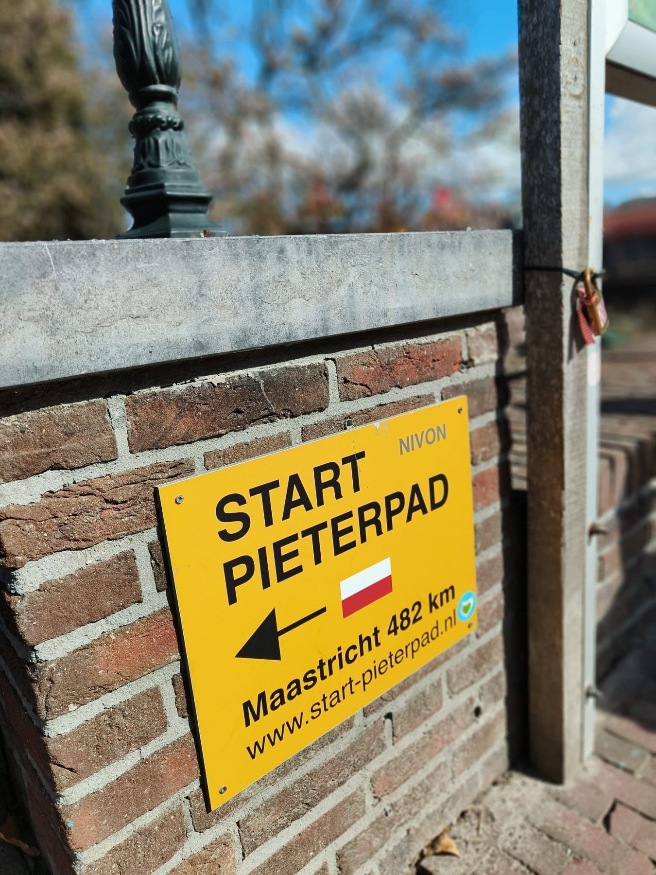 bewegwijzering start Pieterpad