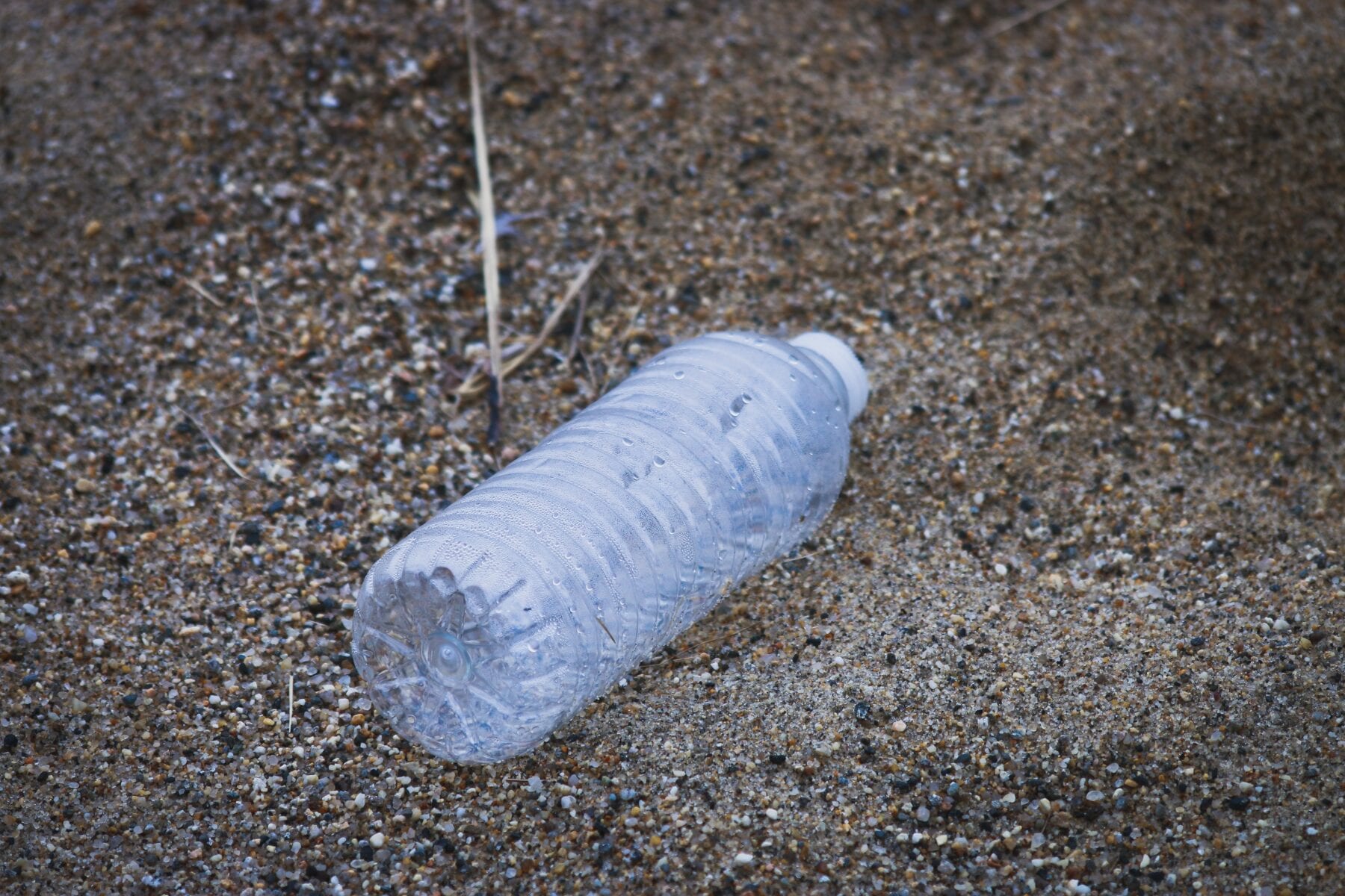 water filteren plastic flesje