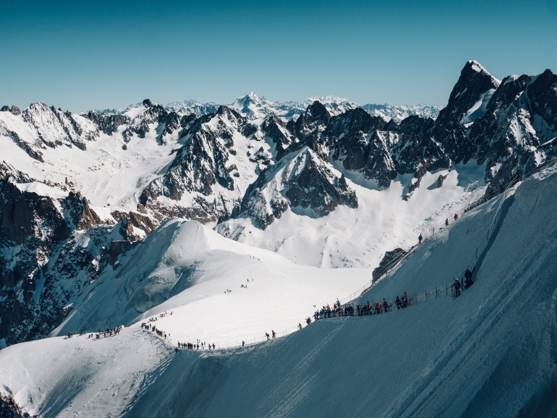 Dufourspitze is de nummer een van de hoogste bergen van Zwitserland