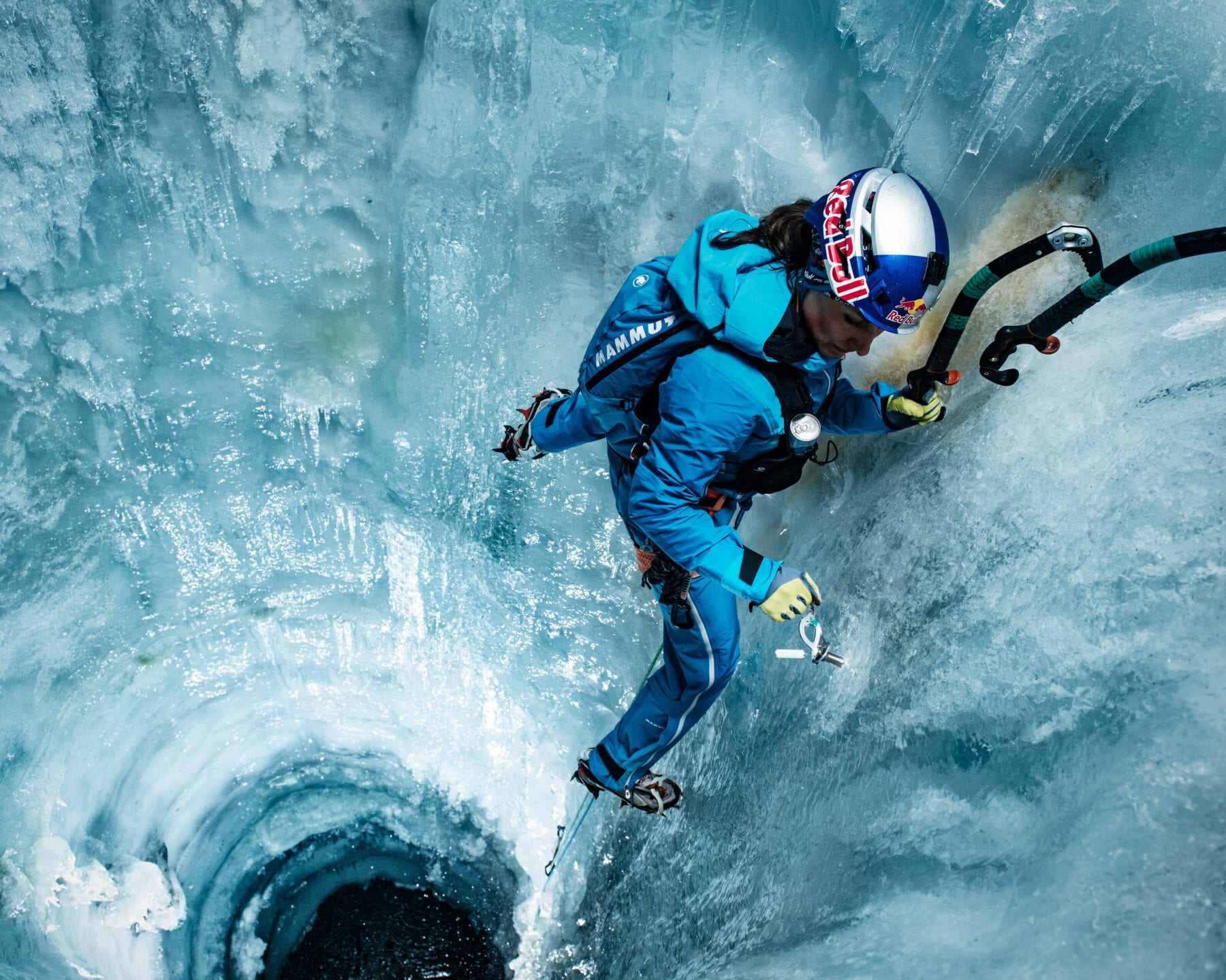 Extreme sporten ijsklimmen