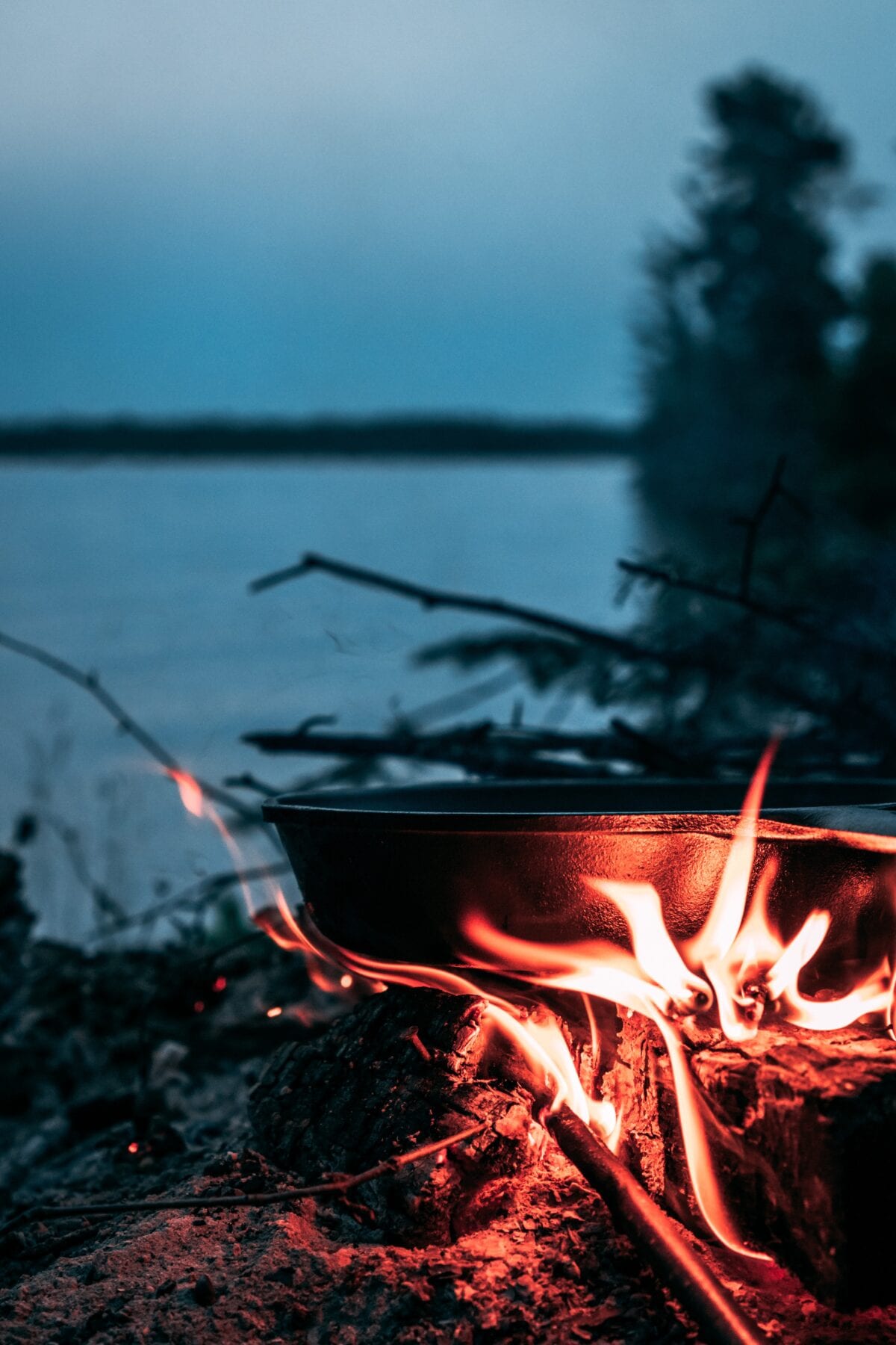 Koken op vuur Dutch Oven