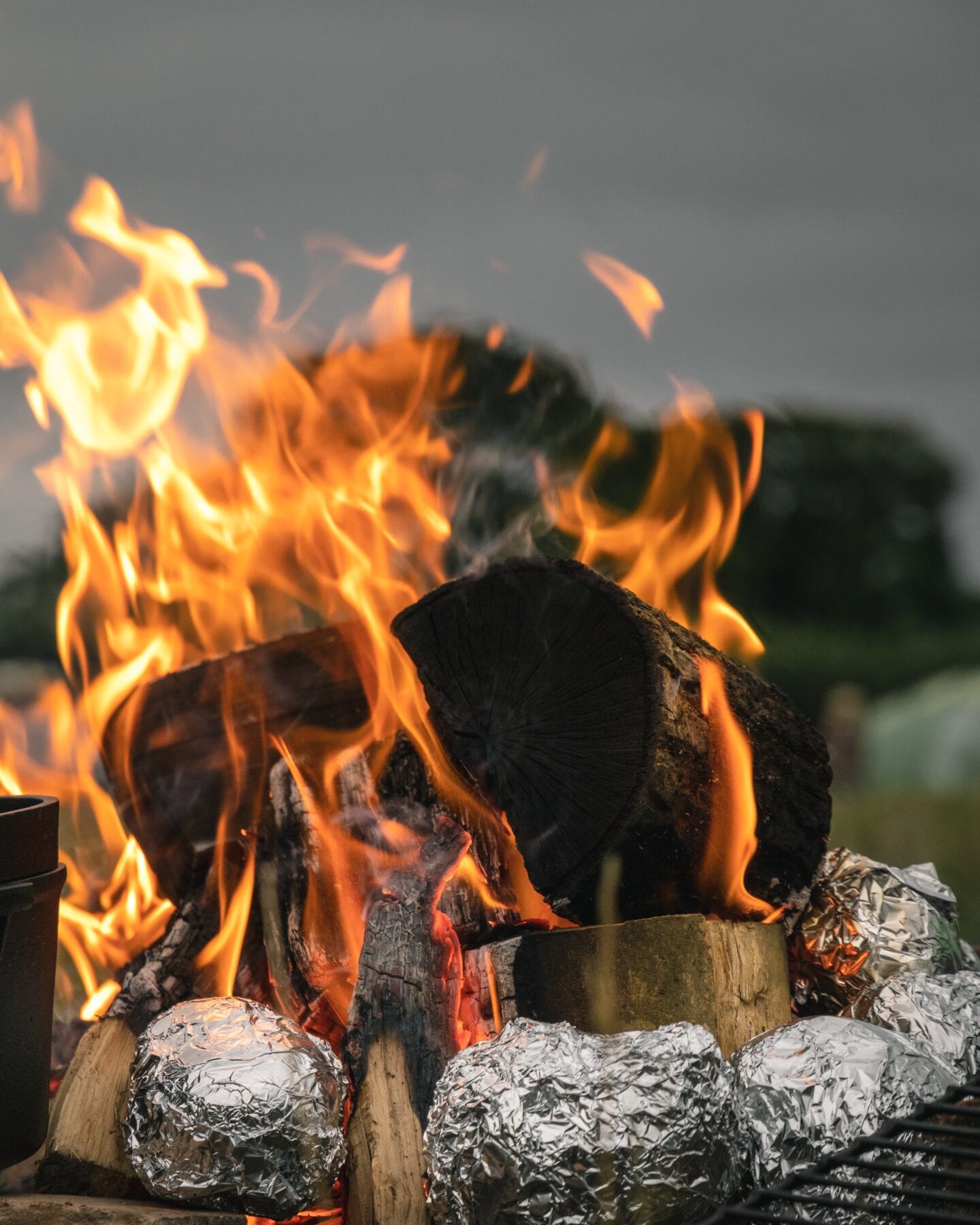 Koken op vuur alluminiumfolie