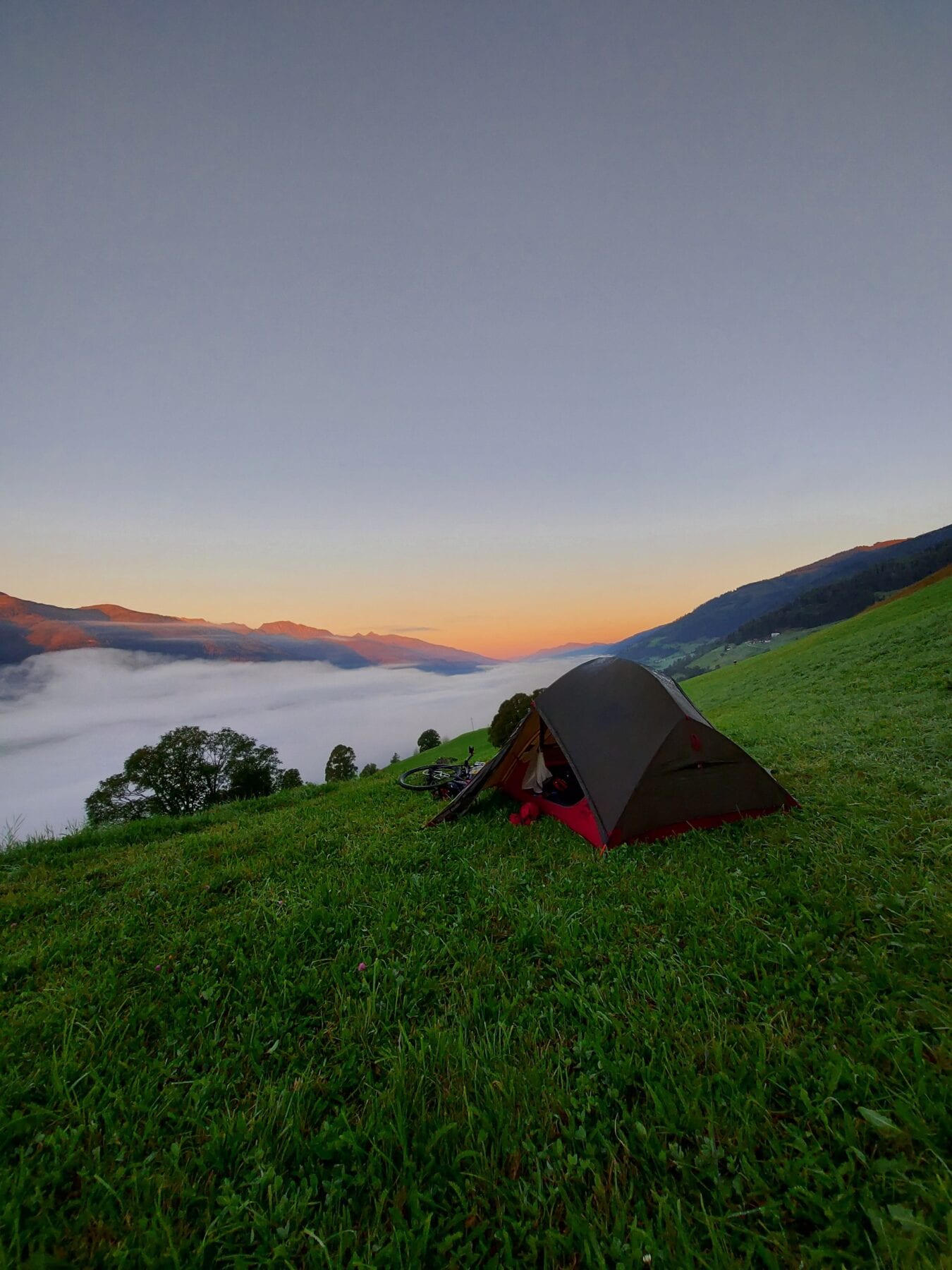 Bikepacking berg wildkamperen