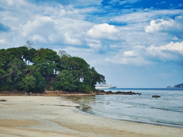 Phuket Banana Rock Beach