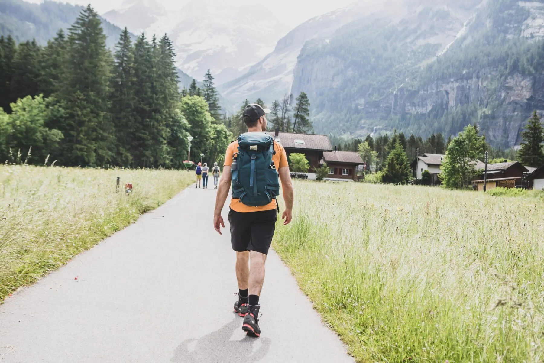 Wandeling van trein naar Oeschinensee