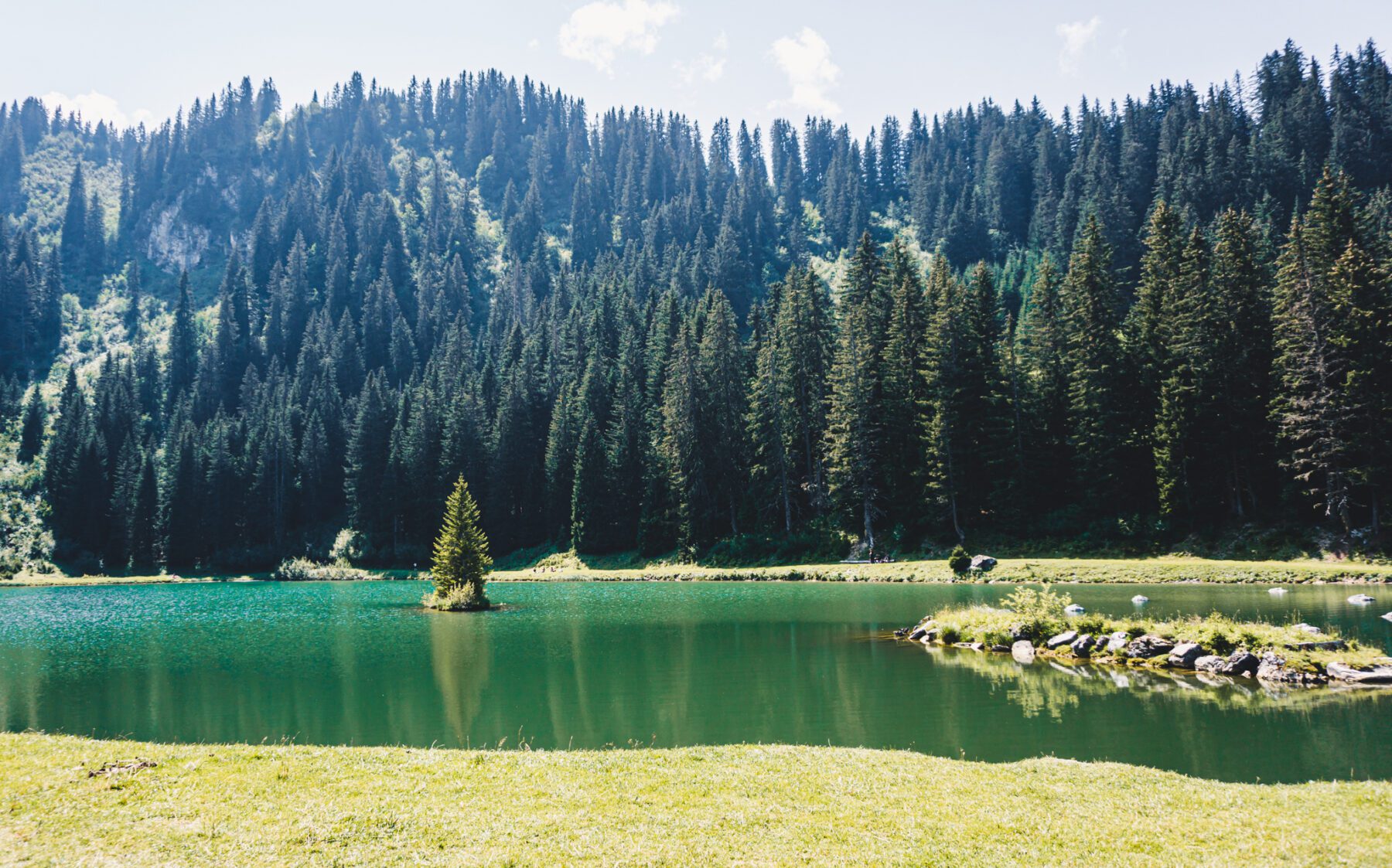 Châtel in de zomer meer