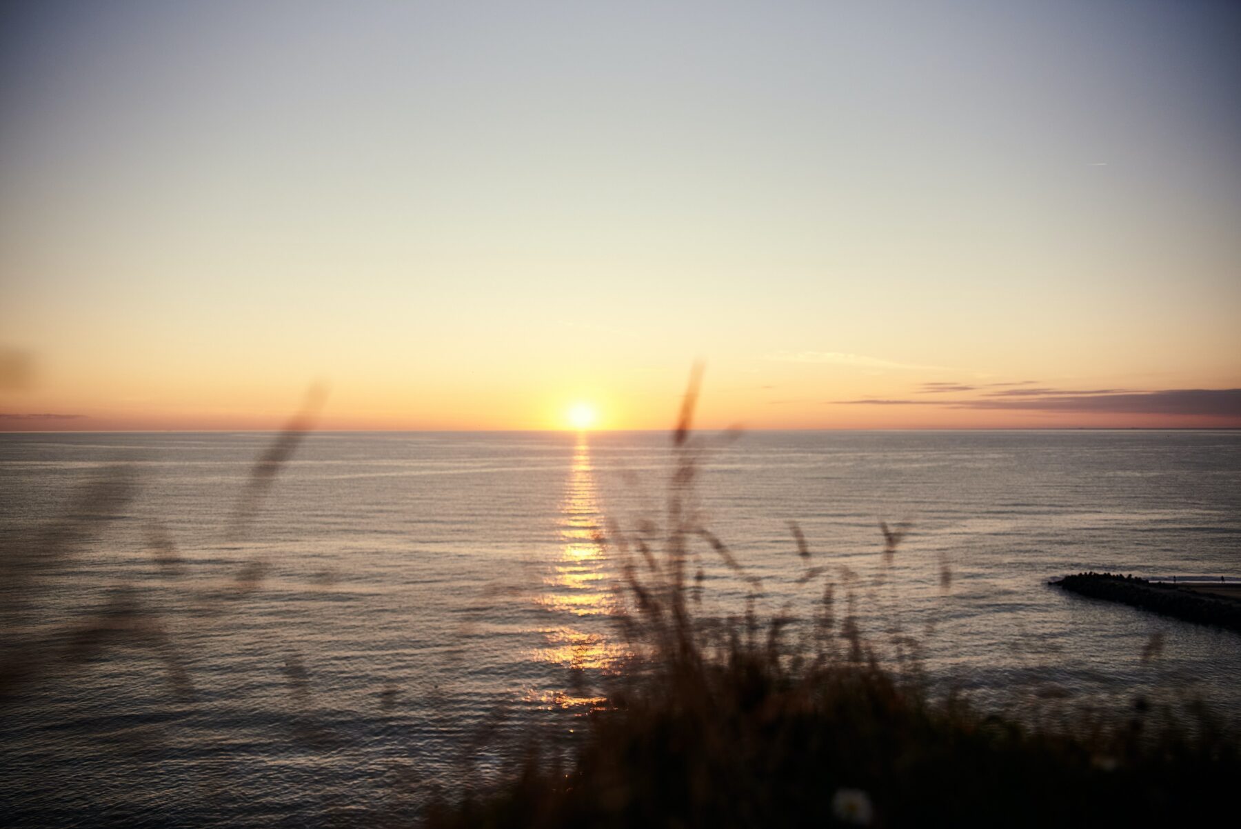 Hoe diep is de Noordzee, Noordzee met zonsondergang