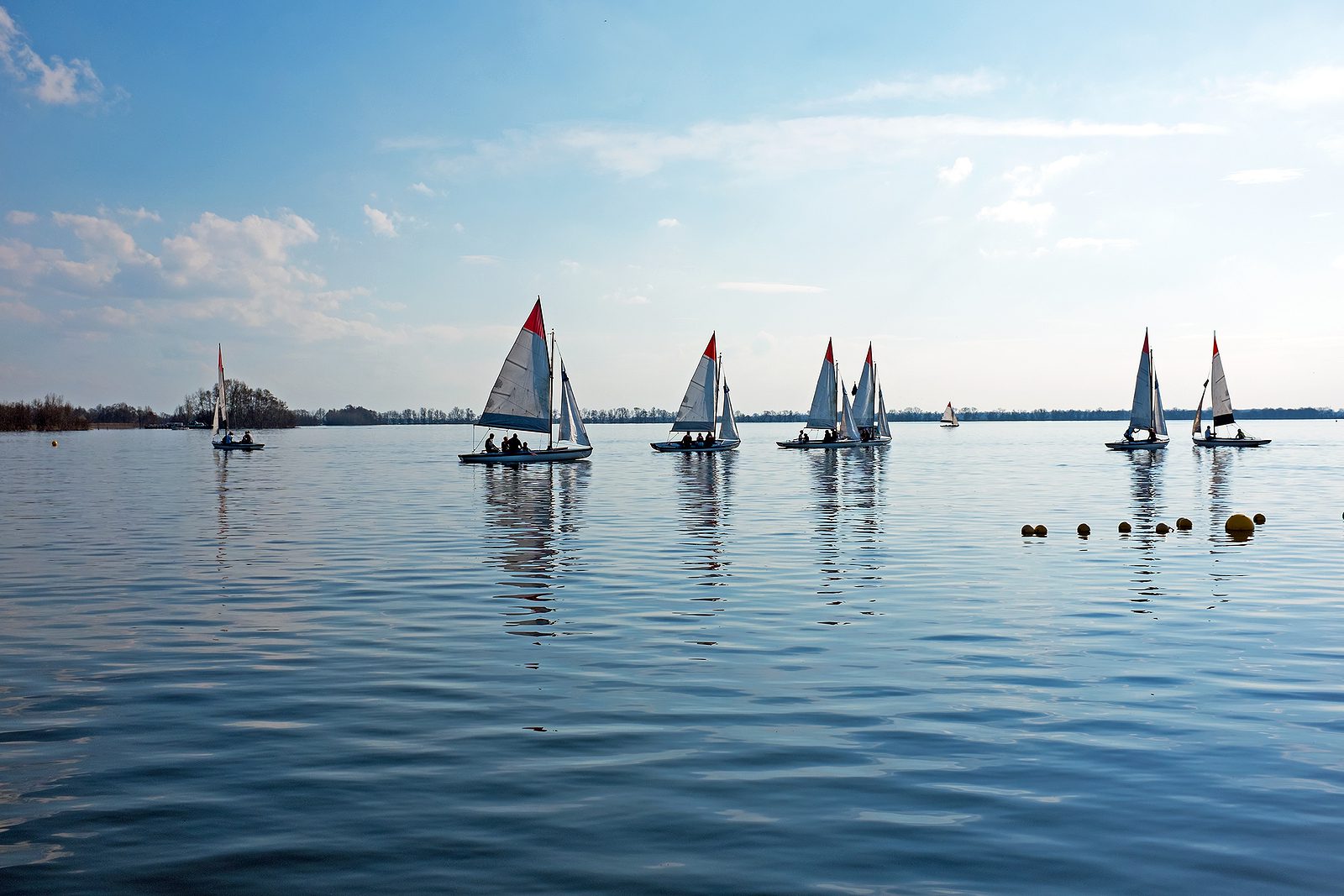 zeilen op de Loosdrechtse plassen