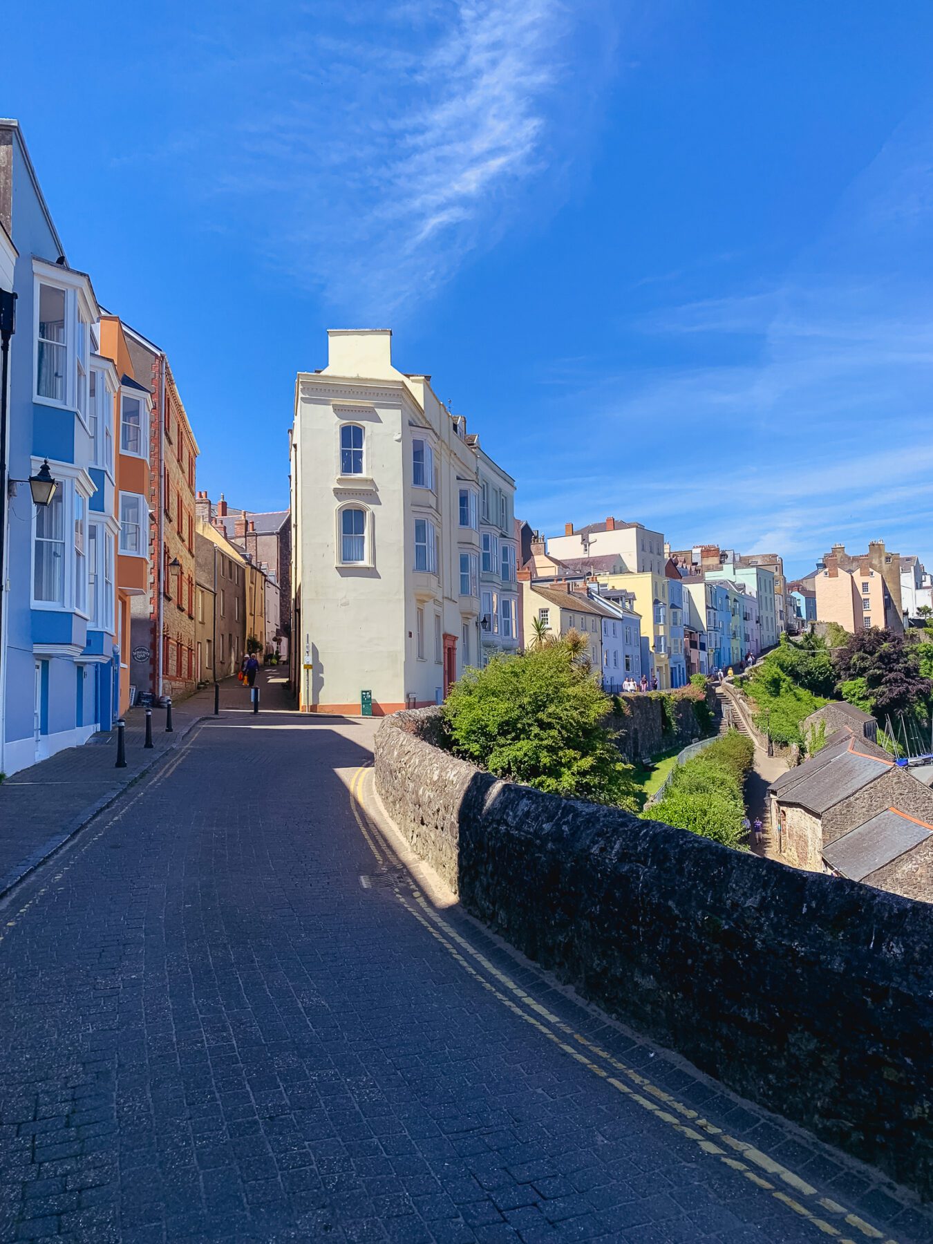 De gekleurde huisjes in Tenby