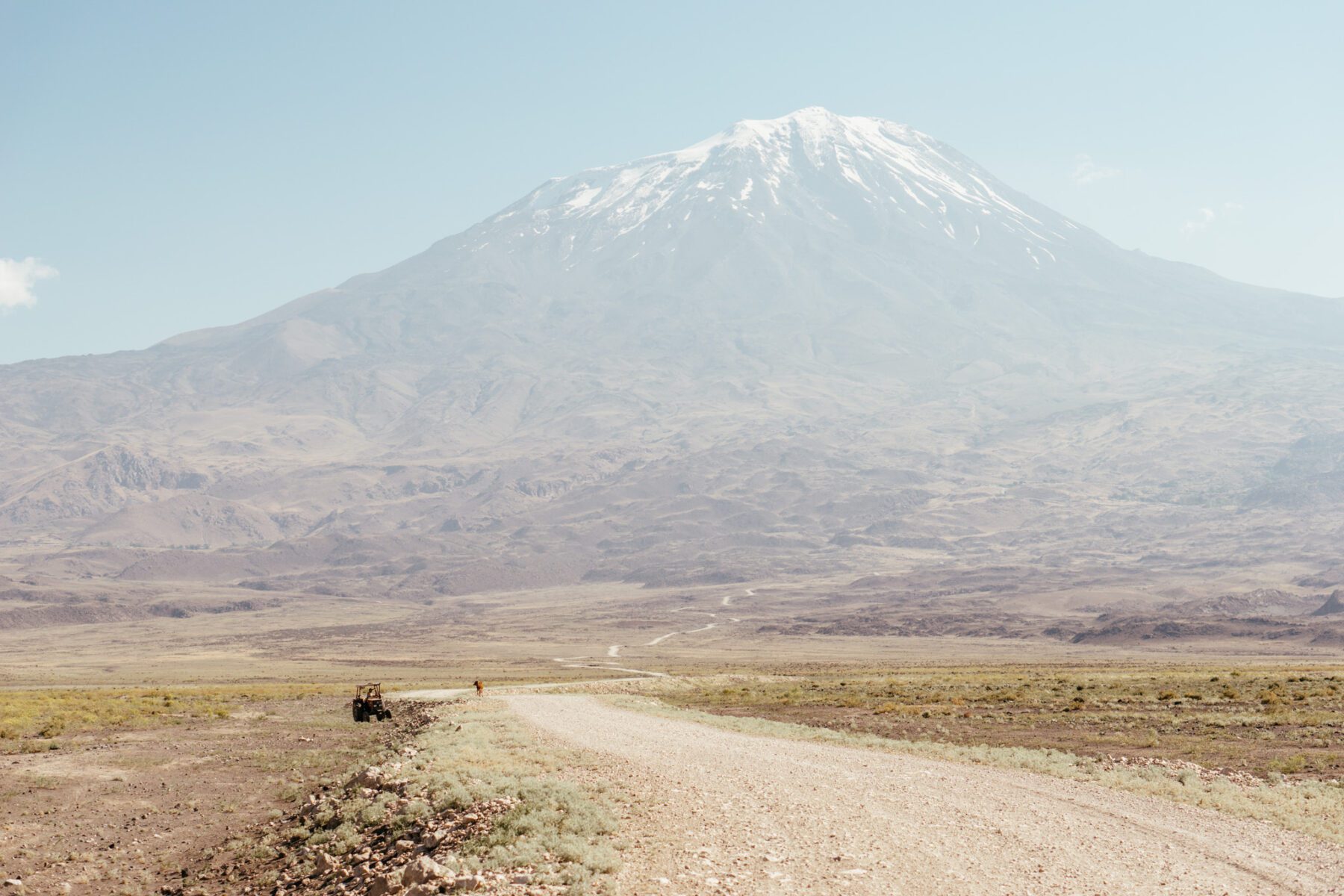 aan de voet van Mount Ararat 