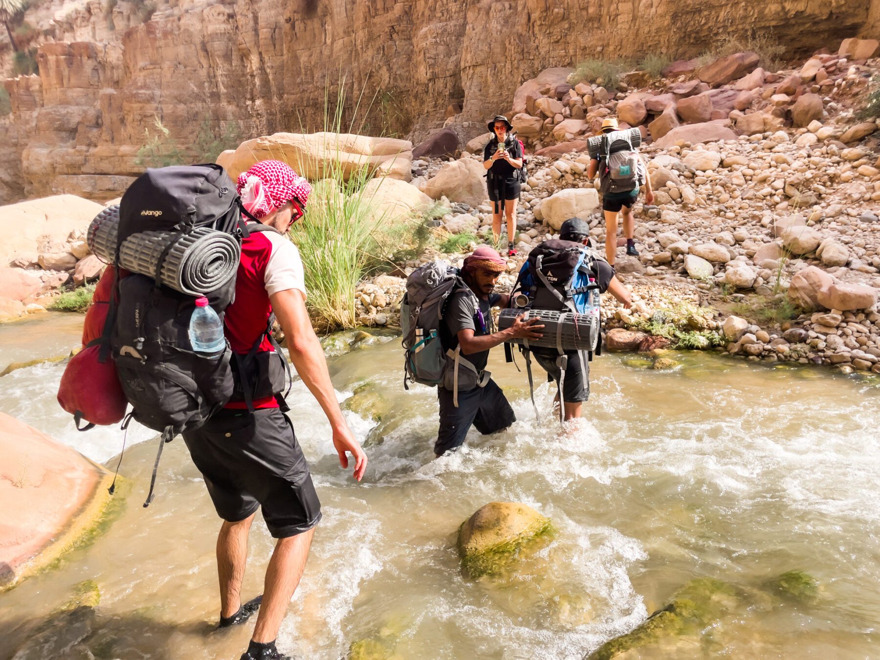 Gids Mohammed aan het werk in Wadi Hasa