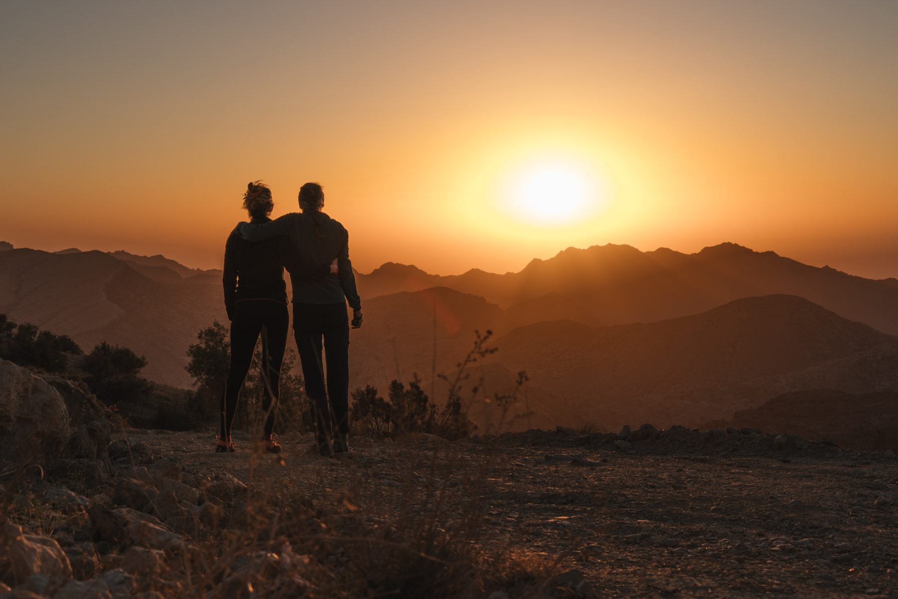 Mooie zonsondergang tijdens de Jordan Trail