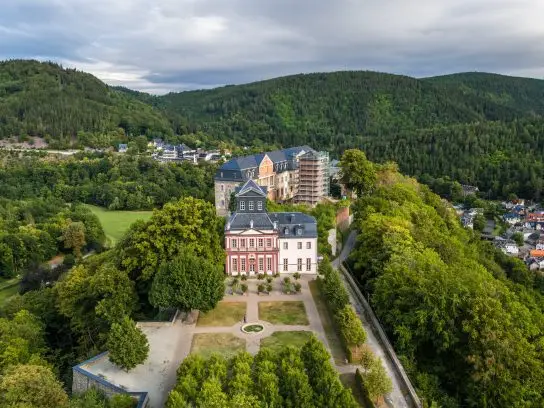 Schloss Schwarzenburg op de Schwarzatal panoramaweg