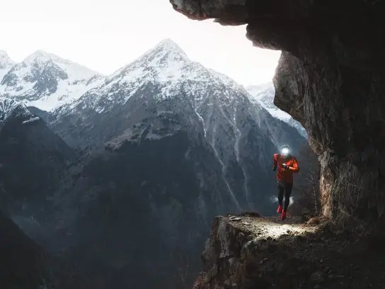 Matthieu Blanchard met Petzl NAO RL hoofdlamp