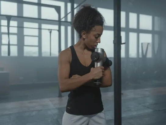 Massage guns zijn nuttig voor actieve sporters