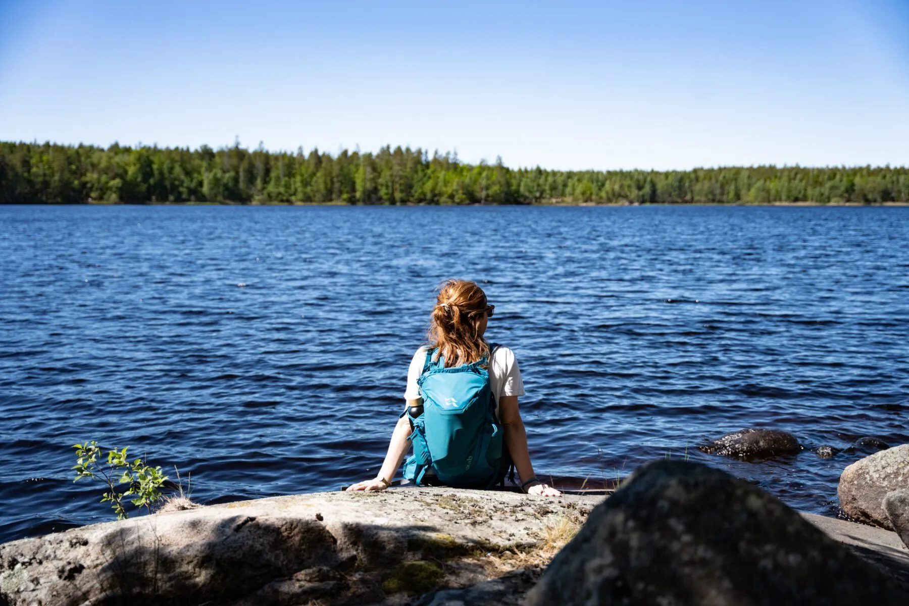 Pauzemoment aan het Stora Ramm meer, Tjustleden trail, Zweden